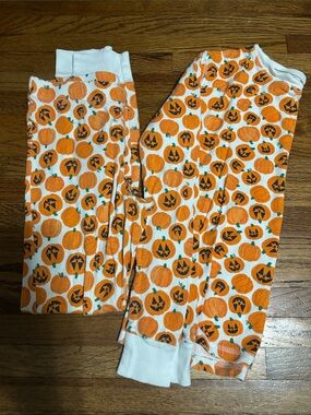 Old Navy unisex XL size 12 Halloween PJs pajama set long sleeve